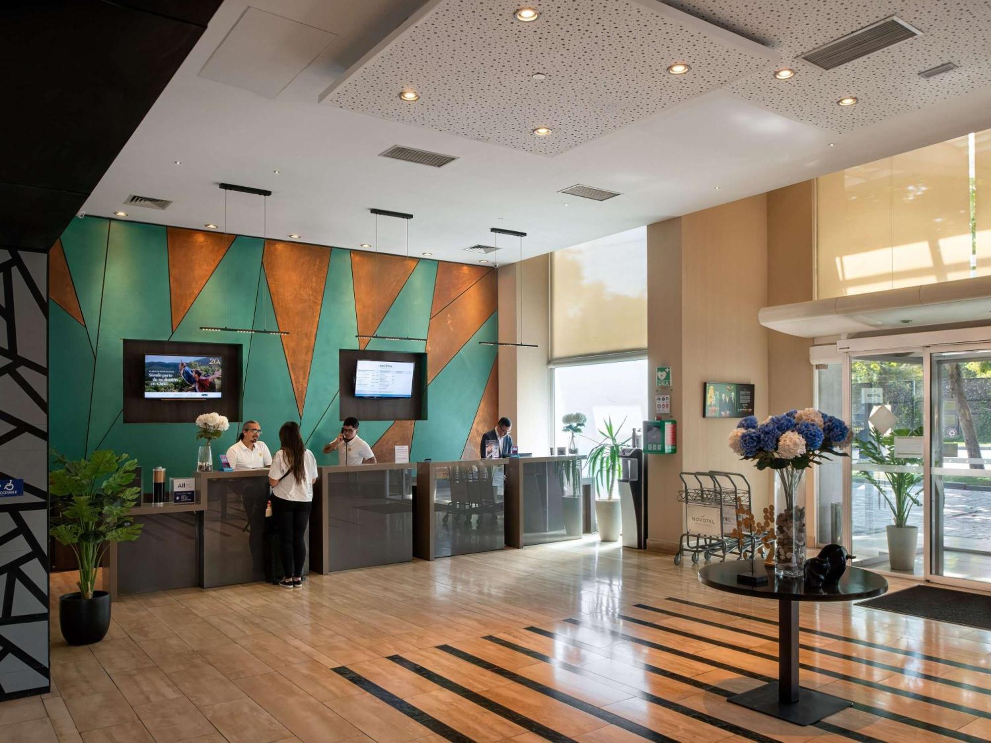 Novotel Santiago Vitacura Exterior foto